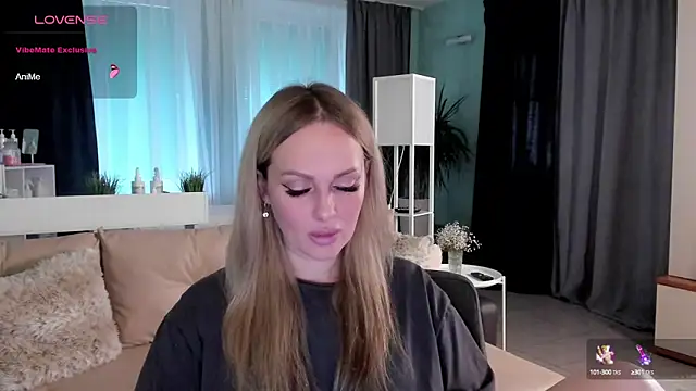 Snapshot of Libby_Nora chatting on January 14, 2025, 9:35 am Libby Nora online show from January 14, 2025, 9:35 am