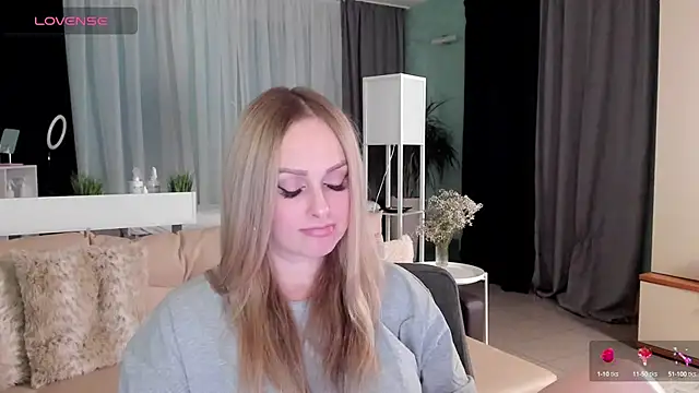 Snapshot of Libby_Nora chatting on January 29, 2025, 2:00 pm Libby Nora online show from January 29, 2025, 2:00 pm