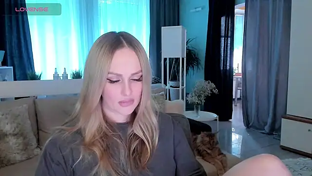 Snapshot of Libby_Nora chatting on February 5, 2025, 12:49 pm Libby Nora online show from February 5, 2025, 12:49 pm