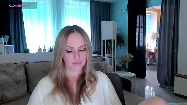 Snapshot of Libby_Nora chatting on February 10, 2025, 9:58 am Libby Nora online show from February 10, 2025, 9:58 am