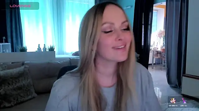 Snapshot of Libby_Nora chatting on February 22, 2025, 11:57 am Libby Nora online show from February 22, 2025, 11:57 am