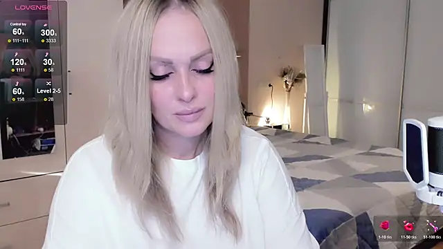 Snapshot of Libby_Nora chatting on October 23, 2025, 11:53 am Libby Nora online show from October 23, 2025, 11:53 am