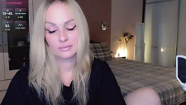 Snapshot of Libby_Nora chatting on November 6, 2025, 10:38 am Libby Nora online show from November 6, 2025, 10:38 am