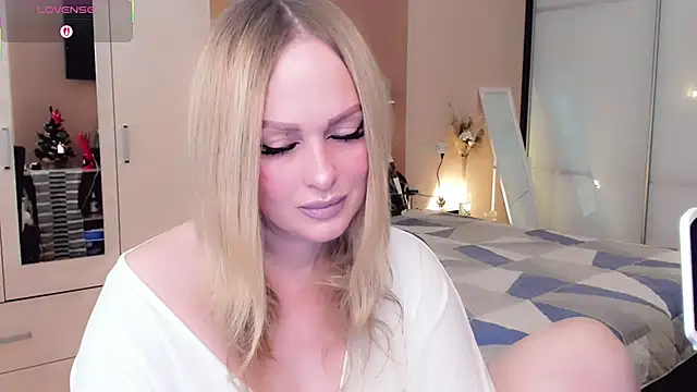 Snapshot of Libby_Nora chatting on January 12, 2026, 11:37 am Libby Nora online show from January 12, 2026, 11:37 am