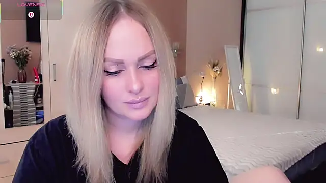 Snapshot of Libby_Nora chatting on February 24, 2026, 9:40 am Libby Nora online show from February 24, 2026, 9:40 am