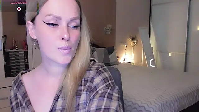 Snapshot of Libby_Nora chatting on April 3, 2026, 10:13 am Libby Nora online show from April 3, 2026, 10:13 am