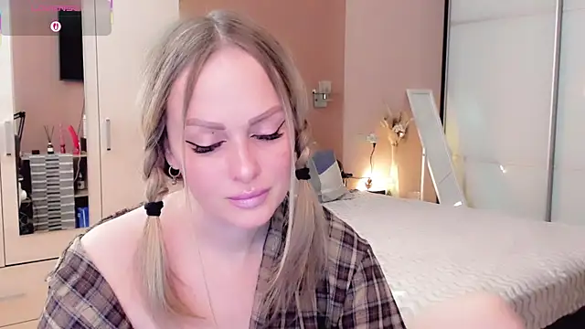 Snapshot of Libby_Nora chatting on April 8, 2026, 9:53 am Libby Nora online show from April 8, 2026, 9:53 am