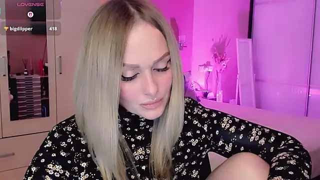 Snapshot of Libby_Nora chatting on April 23, 2026, 12:29 pm Libby Nora online show from April 23, 2026, 12:29 pm