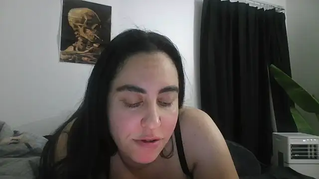 Snapshot of WetFlower69 chatting on July 19, 2026, 12:25 am WetFlower69 online show from July 19, 2026, 12:25 am