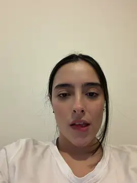 Snapshot of swrennn19 chatting on June 10, 2026, 10:30 pm swrennn19 online show from June 10, 2026, 10:30 pm