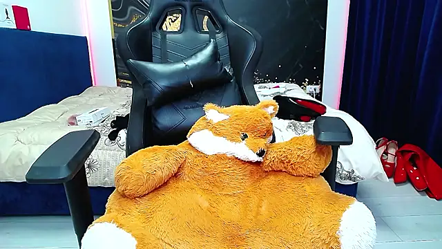 Snapshot of FlirtDeea chatting on March 5, 2026, 4:03 pm FlirtDeea online show from March 5, 2026, 4:03 pm