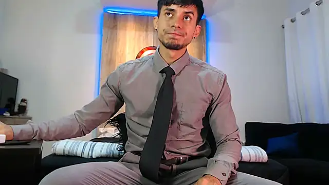 Snapshot of Andrew_4_ chatting on February 8, 2025, 2:04 am Andrew 4 online show from February 8, 2025, 2:04 am