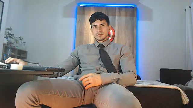 Snapshot of Andrew_4_ chatting on October 11, 2025, 2:44 am Andrew 4 online show from October 11, 2025, 2:44 am