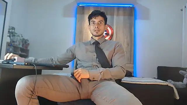 Snapshot of Andrew_4_ chatting on November 15, 2025, 1:36 am Andrew 4 online show from November 15, 2025, 1:36 am