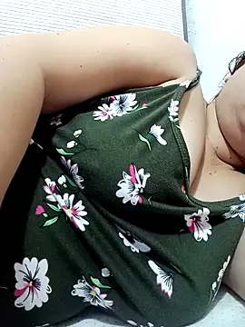 Snapshot of XXLorie_02 chatting on November 7, 2025, 1:44 pm XXLorie 02 online show from November 7, 2025, 1:44 pm