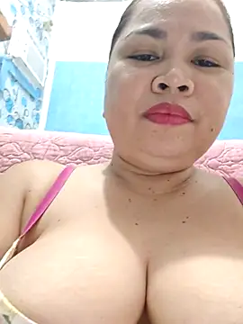 XXLorie 02 online show from March 13, 2026, 12:39 am