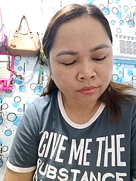 Snapshot of XXLorie_02 chatting on May 21, 2026, 10:28 pm XXLorie 02 online show from May 21, 2026, 10:28 pm