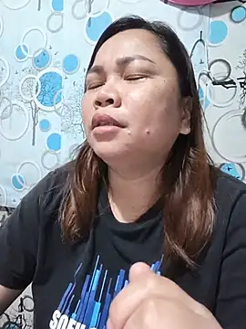 Snapshot of XXLorie_02 chatting on July 22, 2026, 8:33 pm XXLorie 02 online show from July 22, 2026, 8:33 pm