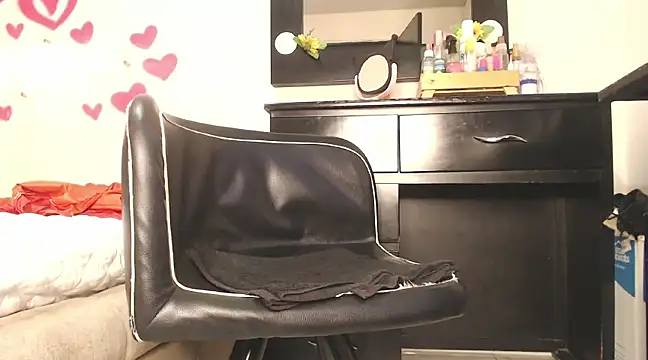 Snapshot of vittoriaromano chatting on December 3, 2024, 3:41 am vittoriaromano online show from December 3, 2024, 3:41 am