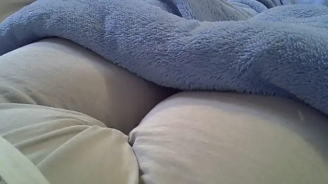 Snapshot of perescam chatting on July 4, 2026, 2:12 pm perescam online show from July 4, 2026, 2:12 pm