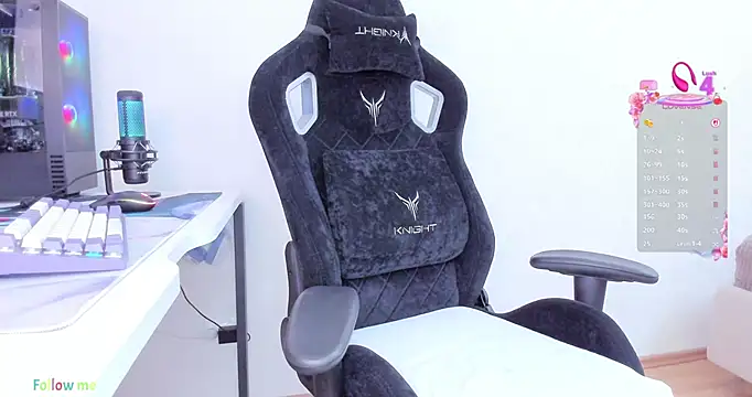 Snapshot of SkyqueenI chatting on September 9, 2025, 8:03 am SkyqueenI online show from September 9, 2025, 8:03 am