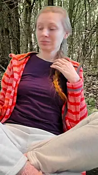  Carrie  online show from February 16, 2025, 5:04 pm