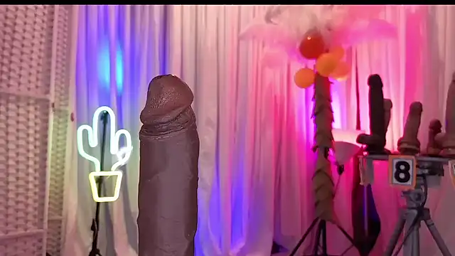 Snapshot of Foglove69 chatting on February 5, 2026, 2:00 pm Foglove69 online show from February 5, 2026, 2:00 pm