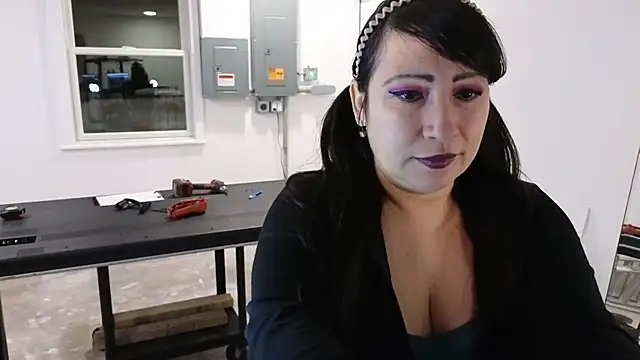 Snapshot of Foglove69 chatting on February 10, 2026, 11:53 pm Foglove69 online show from February 10, 2026, 11:53 pm