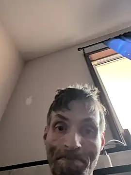 blazeyoung619 online show from April 27, 2026, 3:04 am