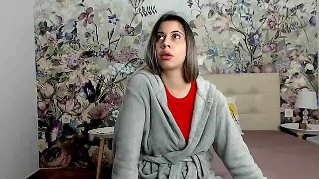 Snapshot of RoseDiamond06 chatting on November 3, 2025, 9:54 am RoseDiamond06 online show from November 3, 2025, 9:54 am