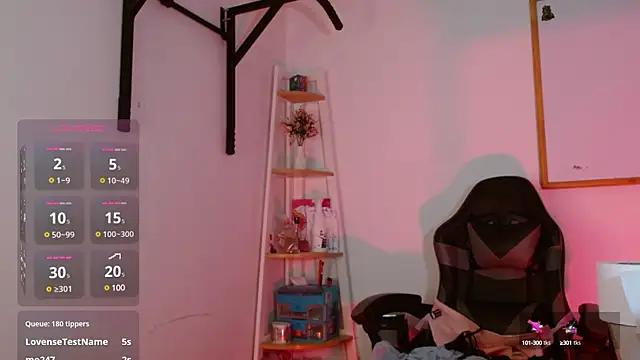 Snapshot of karlavittar chatting on March 8, 2025, 2:55 am karlavittar online show from March 8, 2025, 2:55 am