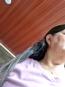 emma tour online show from January 4, 2025, 1:21 pm