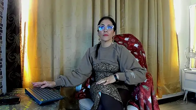 girasol walton online show from February 6, 2025, 10:53 pm