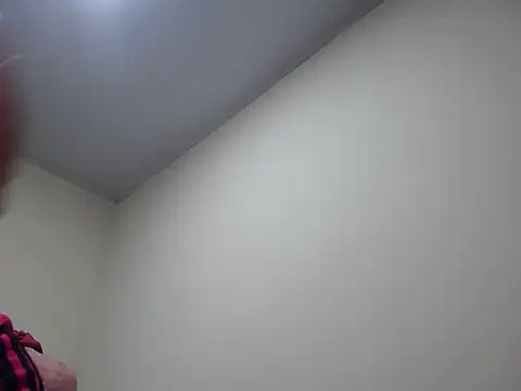 Mia davis01 online show from November 9, 2025, 5:50 am