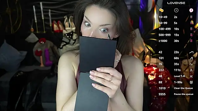 Snapshot of MistressDarsy chatting on May 31, 2026, 6:21 am MistressDarsy online show from May 31, 2026, 6:21 am