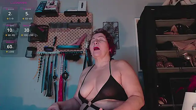 Snapshot of barbarah_ chatting on February 21, 2025, 7:56 am barbarah online show from February 21, 2025, 7:56 am