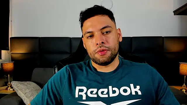 Snapshot of jerome_vcv chatting on December 5, 2024, 6:32 am jerome vcv online show from December 5, 2024, 6:32 am