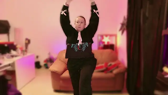 Snapshot of kisicaxx chatting on March 5, 2025, 6:01 pm kisicaxx online show from March 5, 2025, 6:01 pm