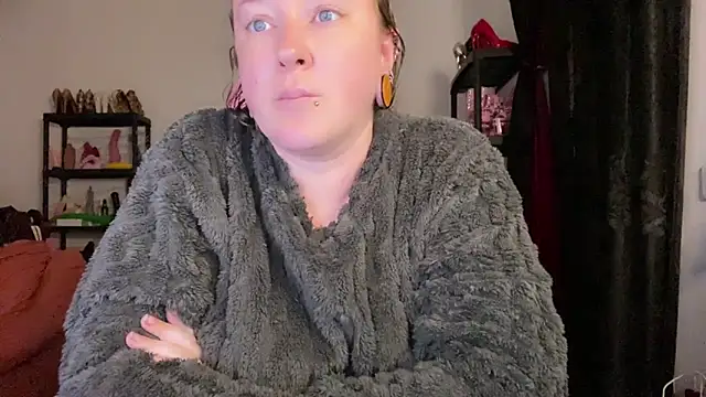 kisicaxx online show from March 12, 2026, 3:56 am