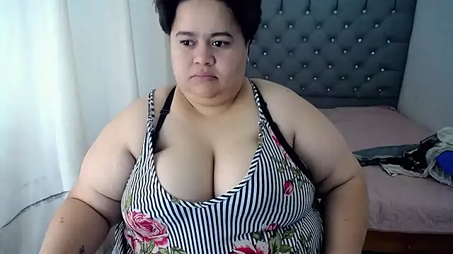 Snapshot of hotlesby4uxxx chatting on December 14, 2024, 7:57 pm hotlesby4uxxx online show from December 14, 2024, 7:57 pm