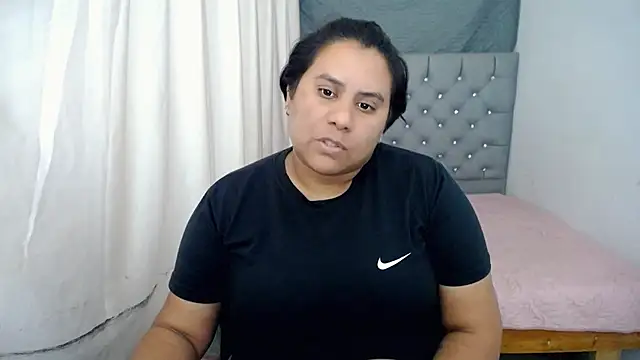 Snapshot of hotlesby4uxxx chatting on December 30, 2024, 8:04 pm hotlesby4uxxx online show from December 30, 2024, 8:04 pm