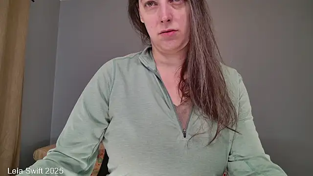 LeiaSwift online show from February 7, 2025, 11:01 am