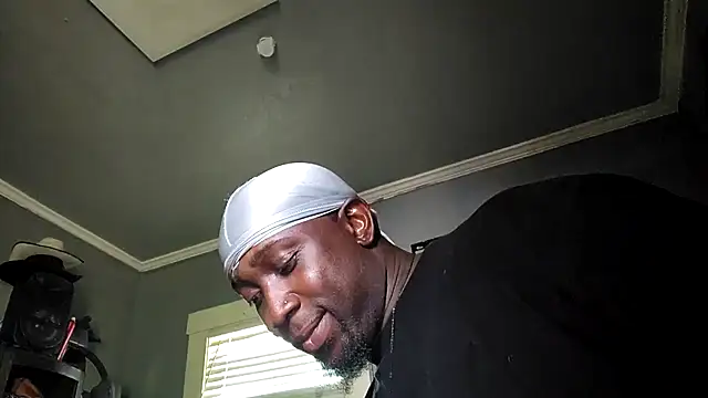 Snapshot of Tramontas chatting on September 10, 2025, 9:04 pm Tramontas online show from September 10, 2025, 9:04 pm