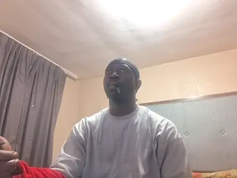 Snapshot of Tramontas chatting on June 4, 2026, 8:20 am Tramontas online show from June 4, 2026, 8:20 am
