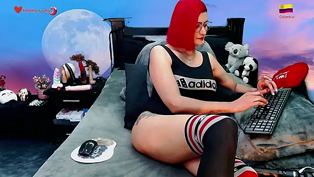 Snapshot of Hanna_Luna chatting on December 12, 2024, 7:30 am Hanna Luna online show from December 12, 2024, 7:30 am