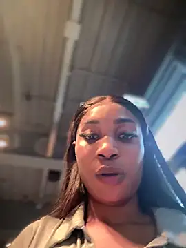 Snapshot of __Nessa__ chatting on February 9, 2025, 3:01 pm Nessa online show from February 9, 2025, 3:01 pm