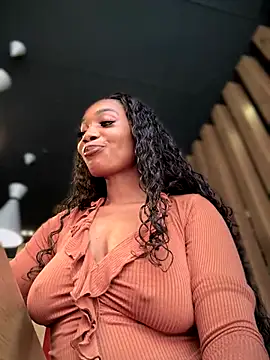   Nessa   online show from September 12, 2025, 11:32 am