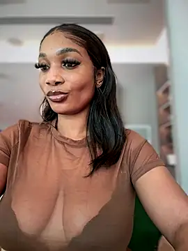 Snapshot of __Nessa__ chatting on October 25, 2025, 11:40 am Nessa online show from October 25, 2025, 11:40 am