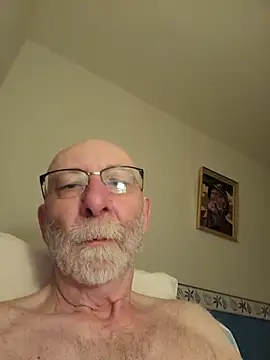 Snapshot of briochin chatting on June 5, 2026, 6:52 am briochin online show from June 5, 2026, 6:52 am