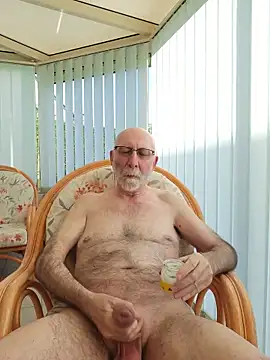 Snapshot of briochin chatting on June 13, 2026, 6:39 pm briochin online show from June 13, 2026, 6:39 pm